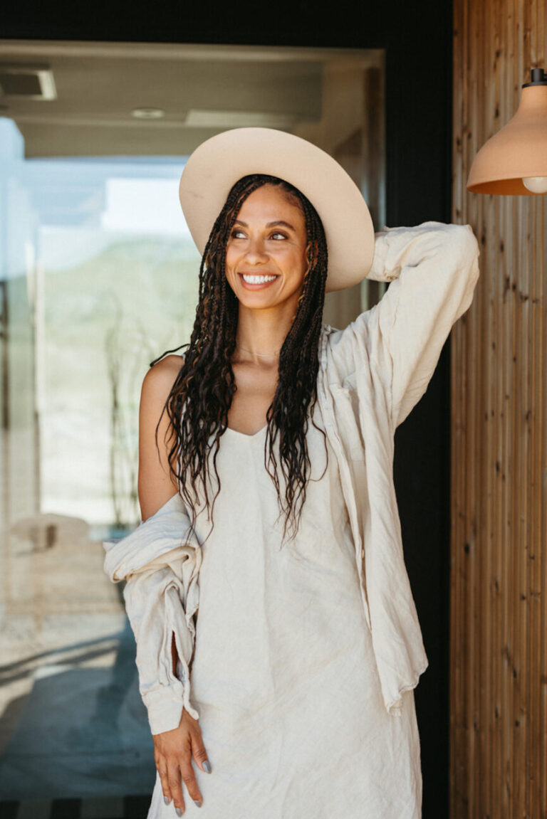 woman wearing linen dress 865x1296