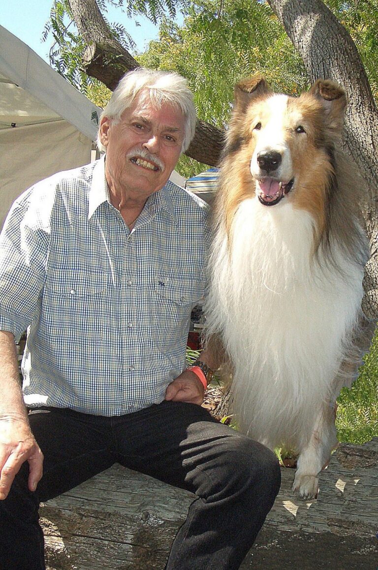 1 Lassies Original Owner and Trainer Bob Weatherwax Dead at 83