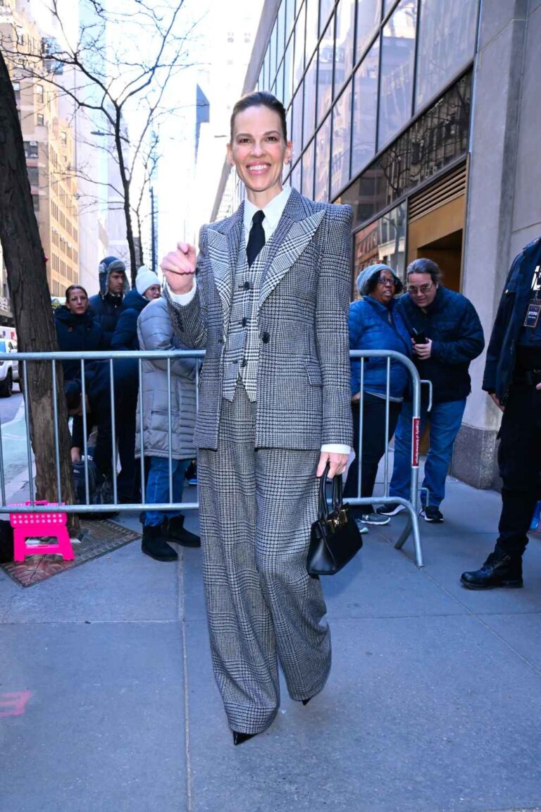 GettyImages 2025568295 Hilary Swank