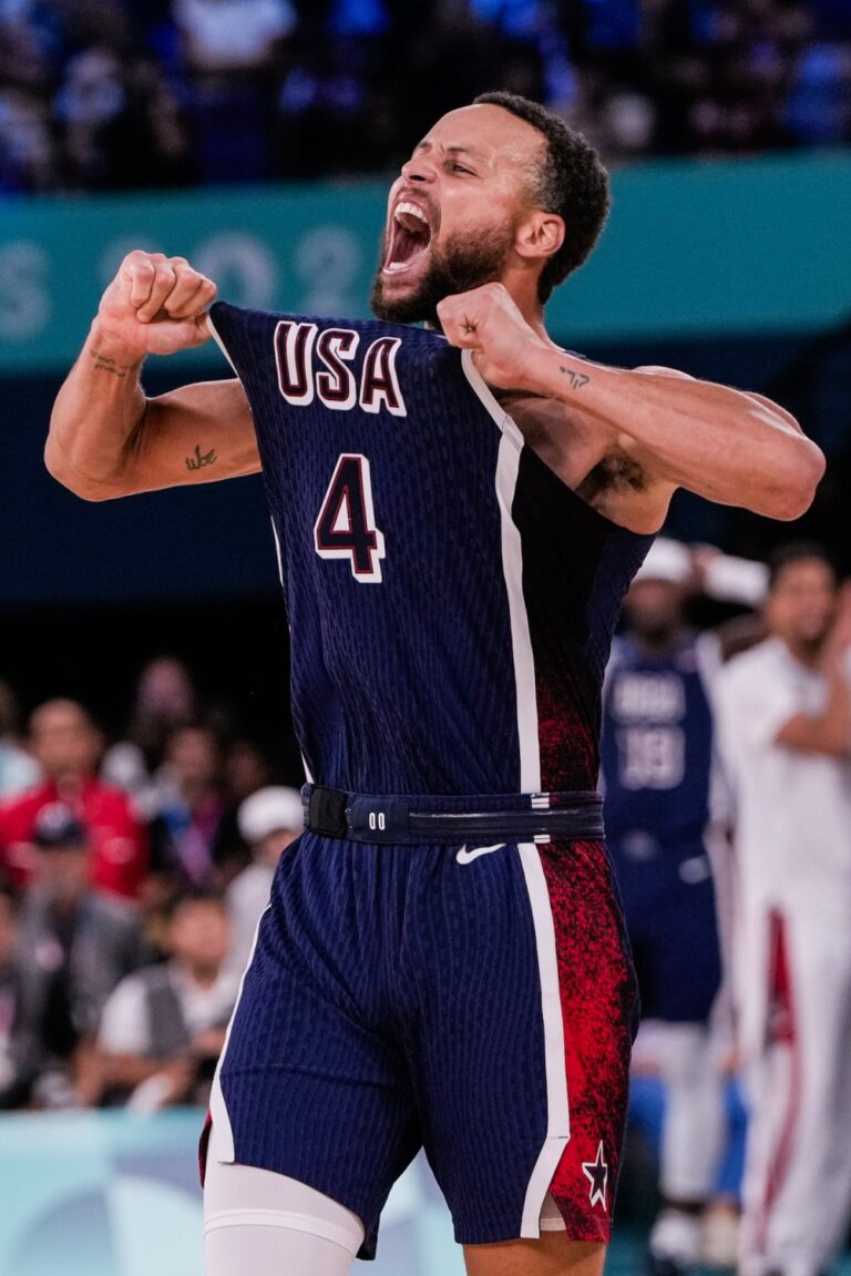 GettyImages 2165750015 Stephen Curry Wins His 1st Olympic Gold Medal as Team USA Beats France in Mens Basketball