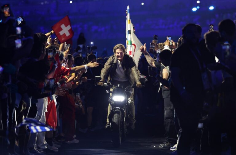 Producer Sheds Light on Tom Cruise at Closing Ceremony 3