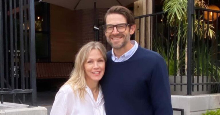 Jennie Garth Pens Sweet Tribute to Husband Dave Abrams