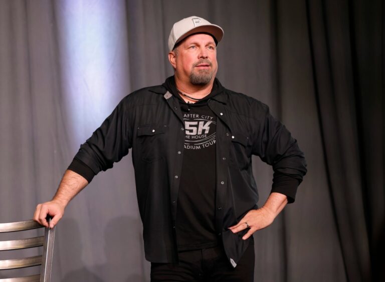 GettyImages 1473404373 Garth Brooks