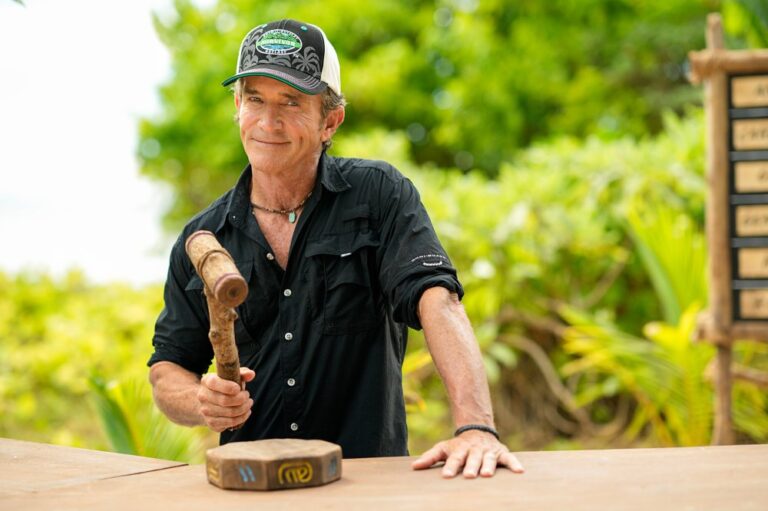 Jeff Probst Explains Why He Ate Survivor Contestants Communal Food After Auction 01