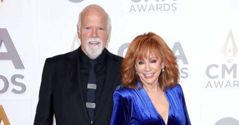 Promo Rex Linn and Reba McEntire CMAs 2022 Red Carpet Relationship Timeline