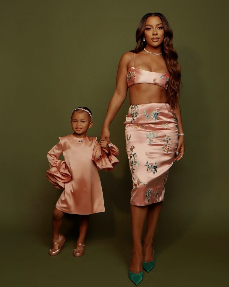 Victoria Monet Wore a Floral Set by Kim Shui Studio During a Photoshoot with Her Daughter 1