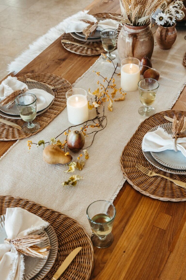 modern thanksgiving table setting 865x1297