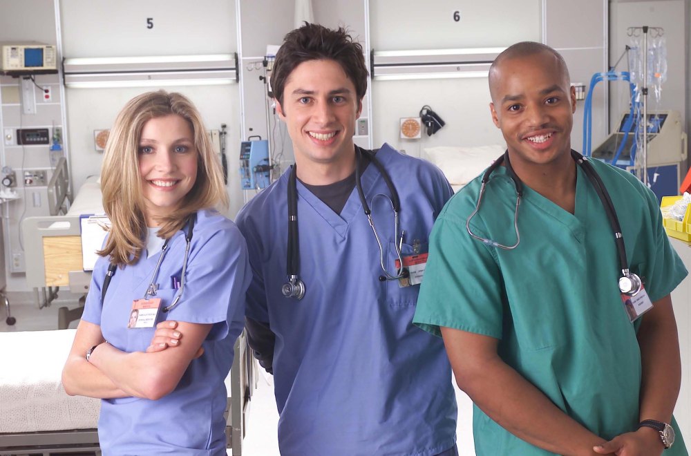 bill lawrence is working on scrubs reboot 1609640