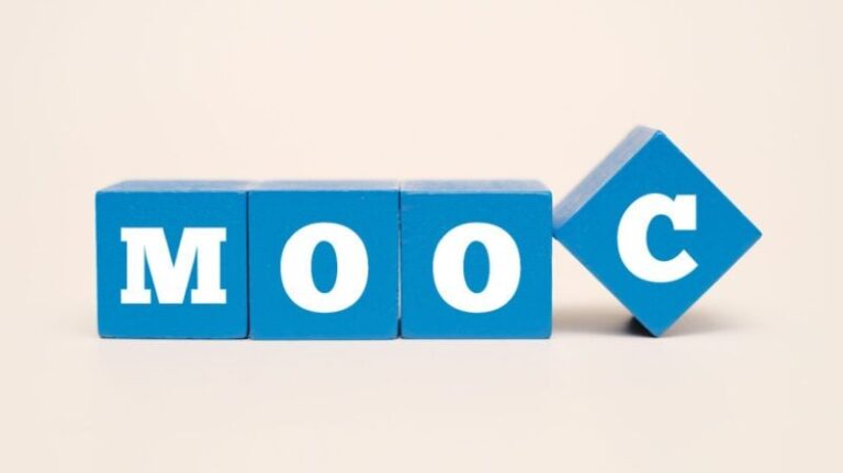 Advantages and Disadvantages of MOOCs for Learning 800x449