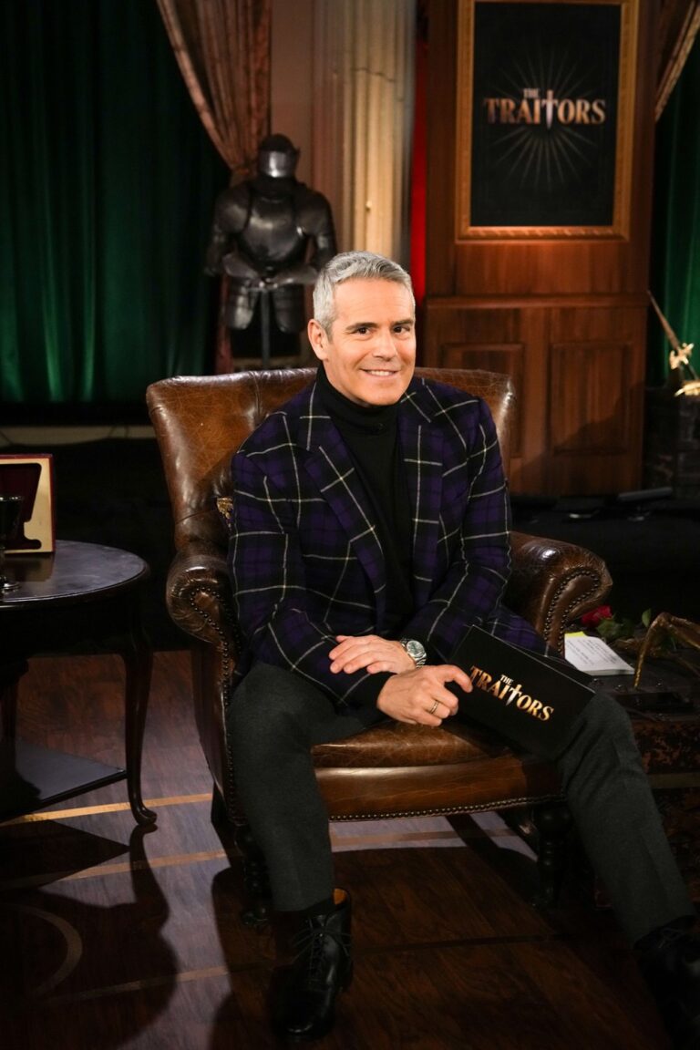 The Traitors Castle Has a Framed Painting of Andy Cohen 4