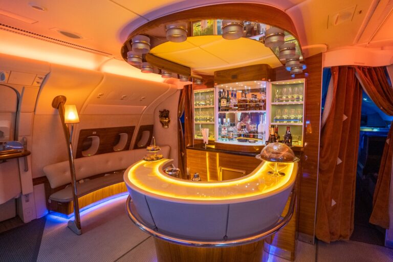 Emirates A380 Business Class 41